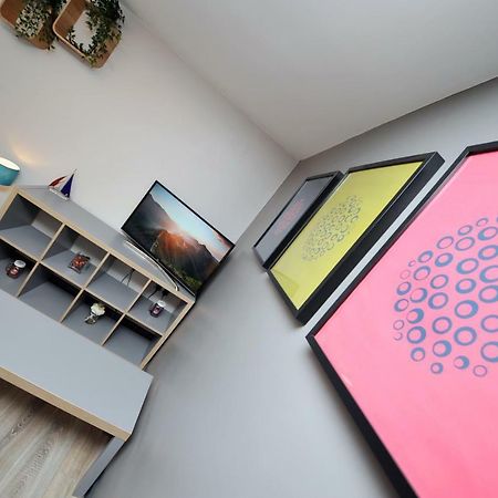 Stone'S Throw City Centre - Tv In Every Bedroom! Swansea Luaran gambar