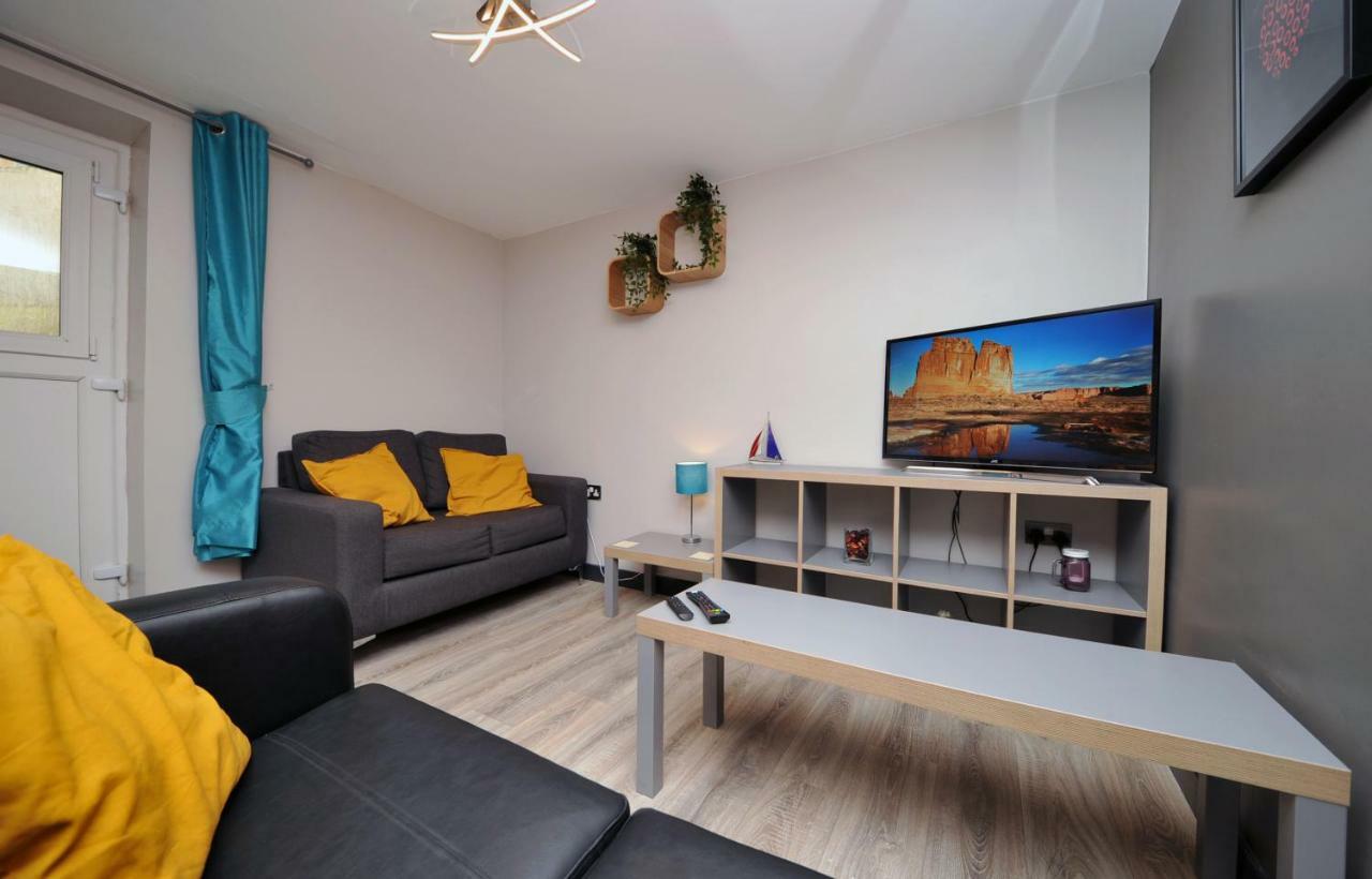 Stone'S Throw City Centre - Tv In Every Bedroom! Swansea Luaran gambar