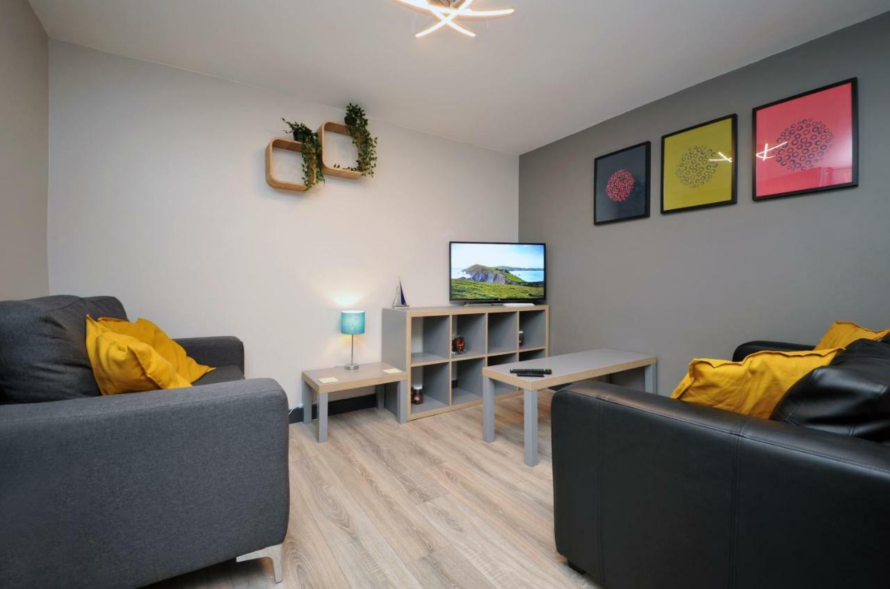 Stone'S Throw City Centre - Tv In Every Bedroom! Swansea Luaran gambar