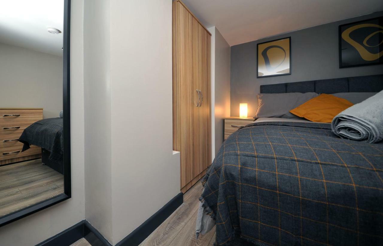 Stone'S Throw City Centre - Tv In Every Bedroom! Swansea Luaran gambar