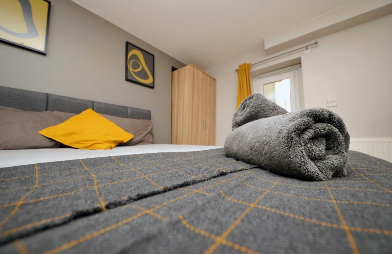 Stone'S Throw City Centre - Tv In Every Bedroom! Swansea Luaran gambar